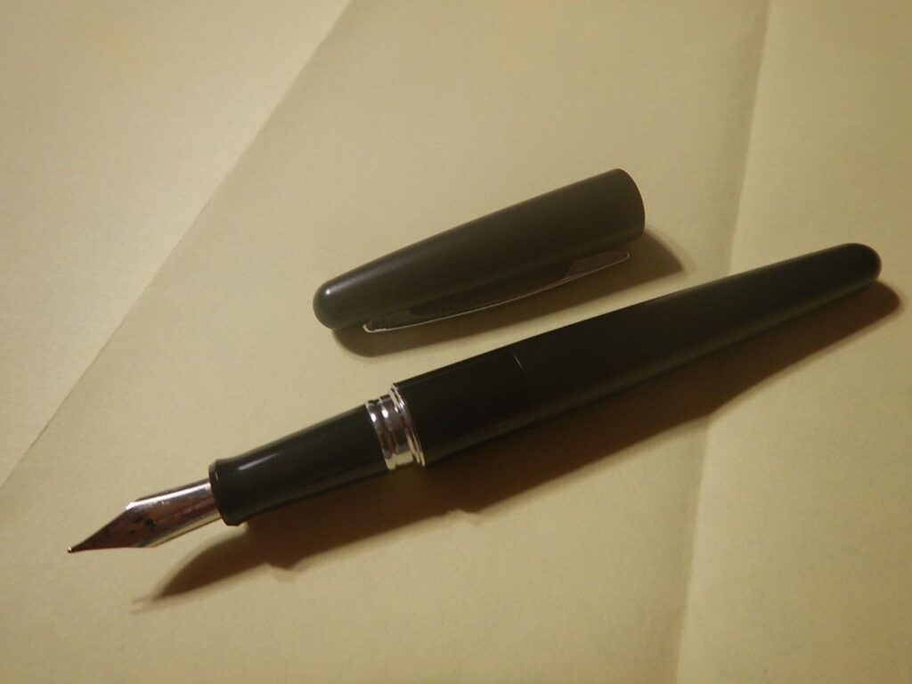 Pilot Metropolitan with Cap